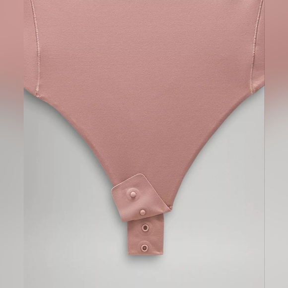 Nulu square neck sleeveless bodysuit in twilight rose, size medium. - Picture 7 of 7